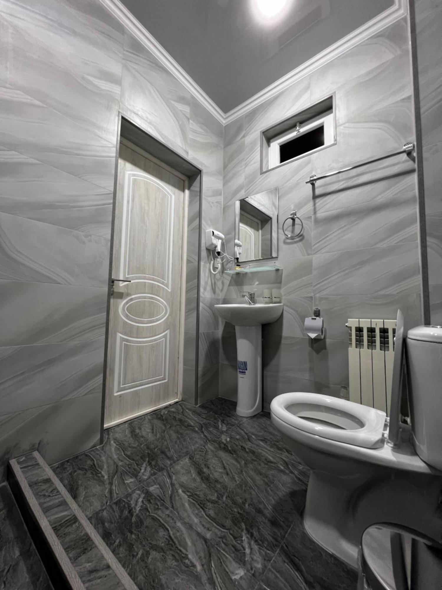 Art Tashkent Hotel ภายนอก รูปภาพ
